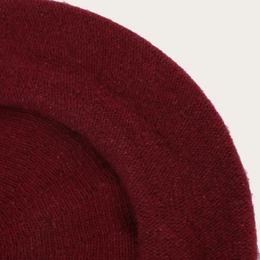 White soft knit beret hat - Picture 12 of 12